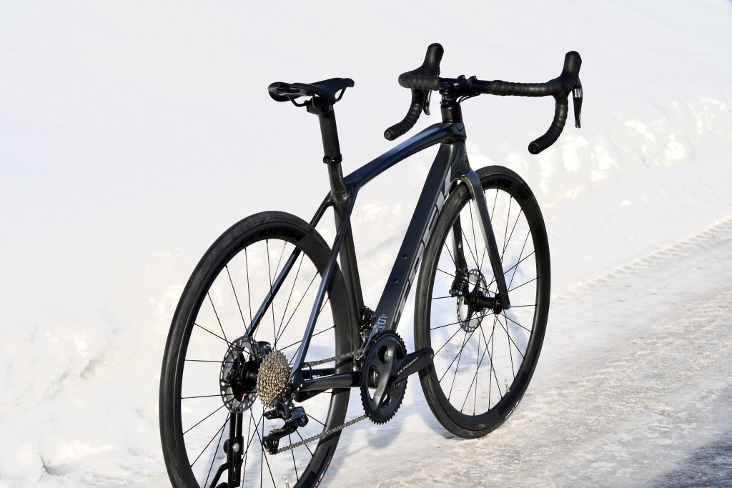 TREK EMONDA SL 6 DISC PRO.jpg