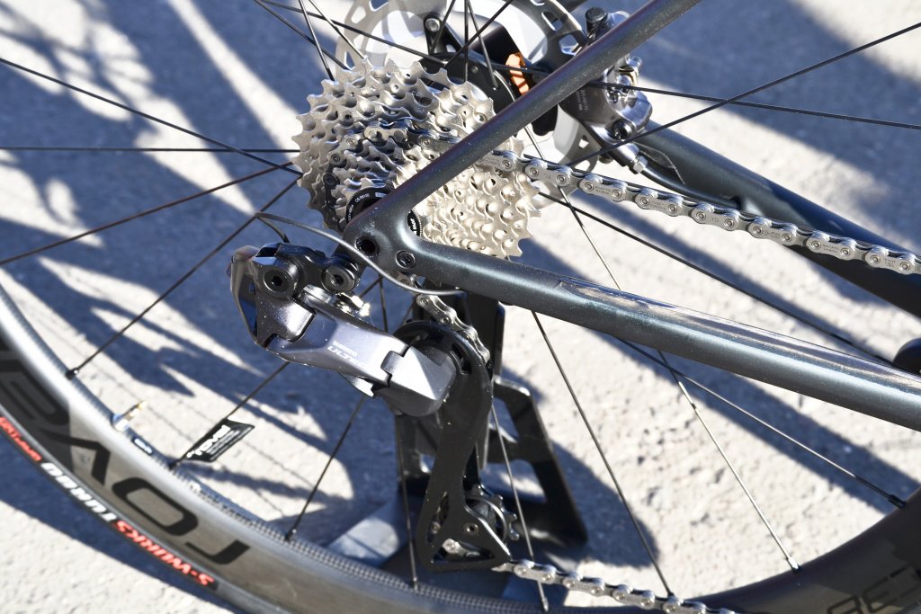 Specialized AETHOS EXPERT, Chameleon.jpg