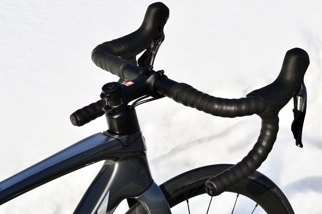 TREK EMONDA SL 6 DISC PRO.jpg