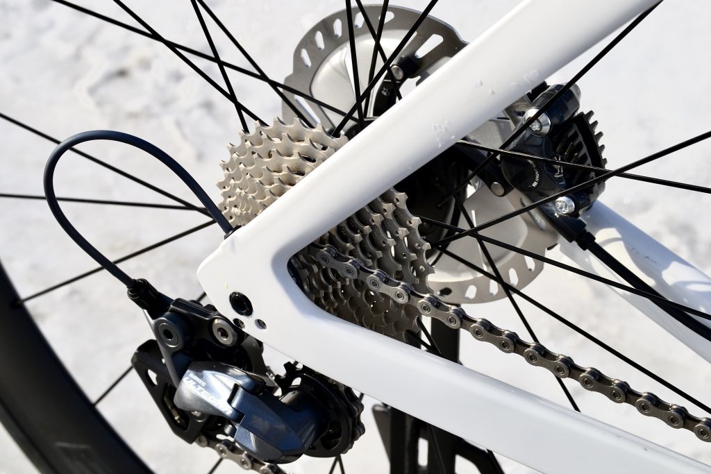 TREK MADONE SL 6 DISC.jpg