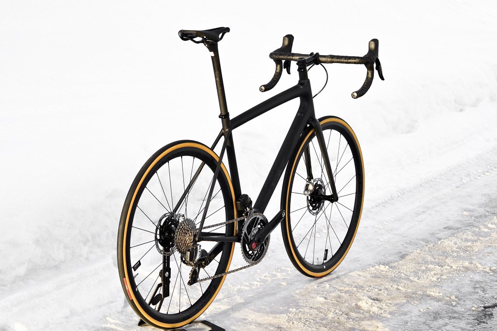 S-Works AETHOS.jpg