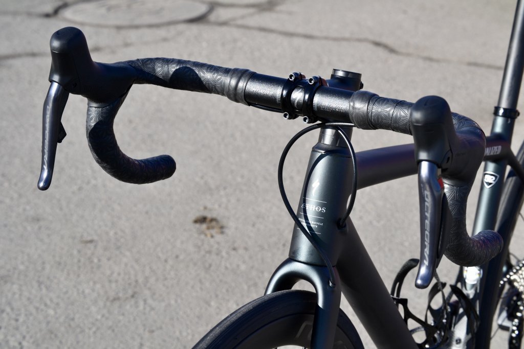 Specialized AETHOS EXPERT, Chameleon.jpg