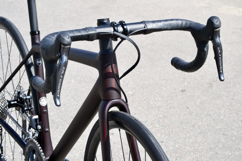 Specialized 2021 AETHOS EXPERT.jpg