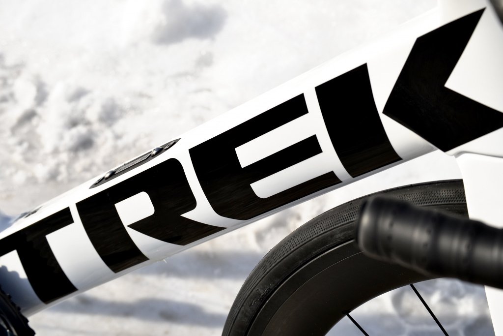 TREK MADONE SL 6 DISC.jpg