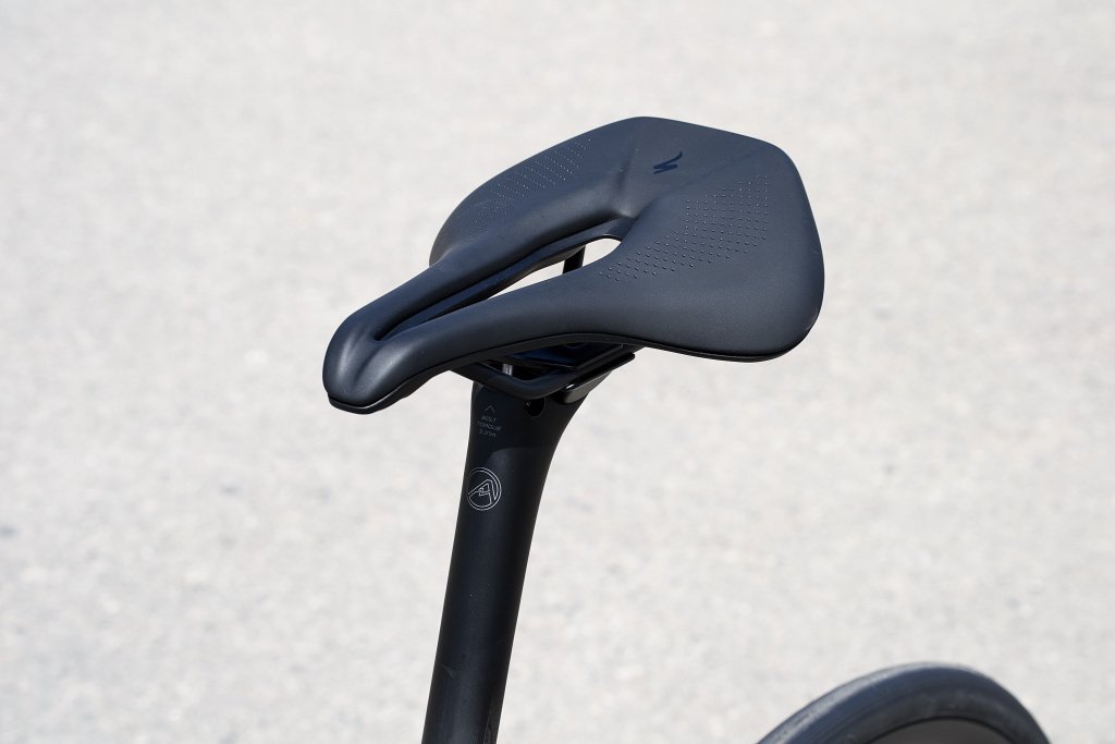 Specialized 2021 AETHOS EXPERT.jpg